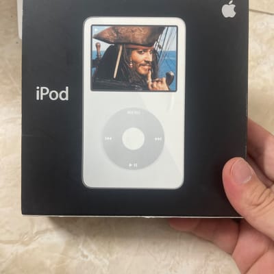 Hàng sưu tầm máy nghe nhạc iPod Gucci 30GB