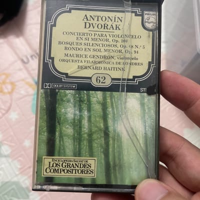 Băng nhạc gốc thu sẵn bản concerto của Dvorak