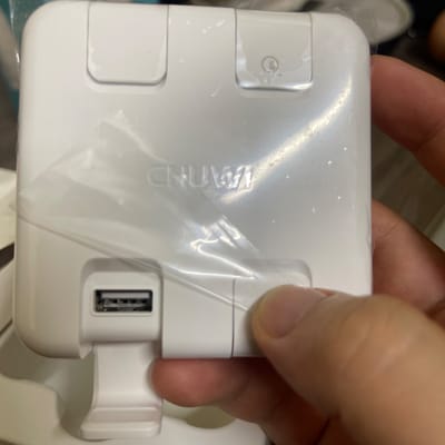 Trạm sạc để bàn Chuwi Hi-Dock với 4 cổng USB