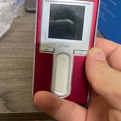 Máy nghe nhạc Iriver 