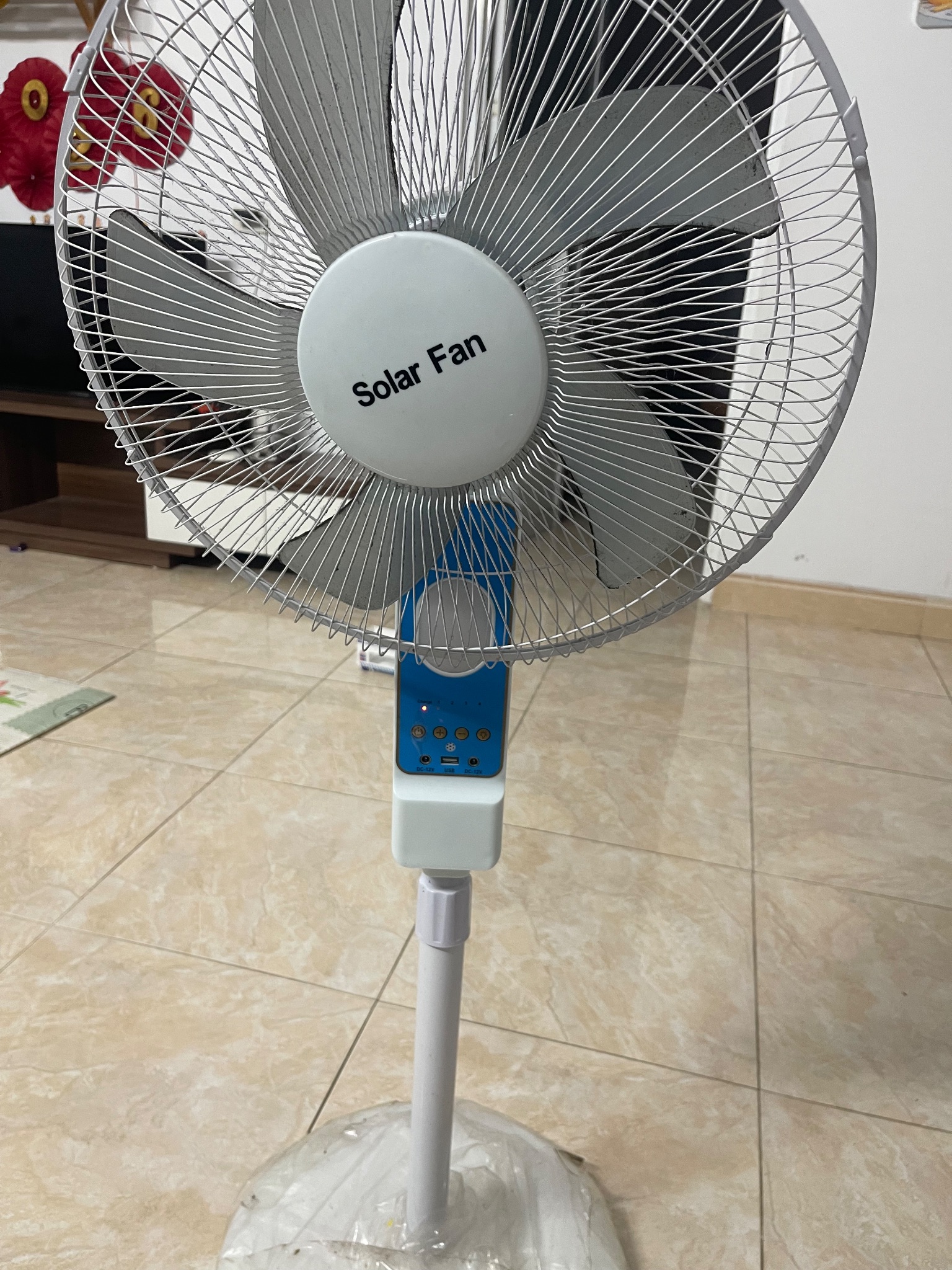 Quạt năng lượng mặt trời